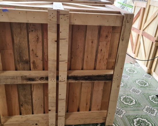 Pallet kiện hàng 