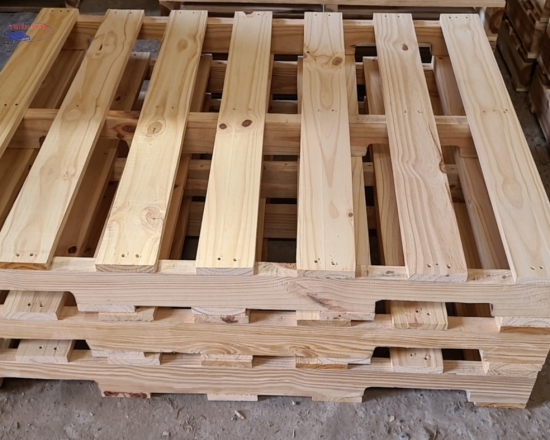 Hàng mới pallet tại xưởng 