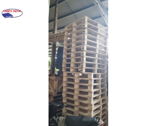 Chuyên bán pallet gỗ 
